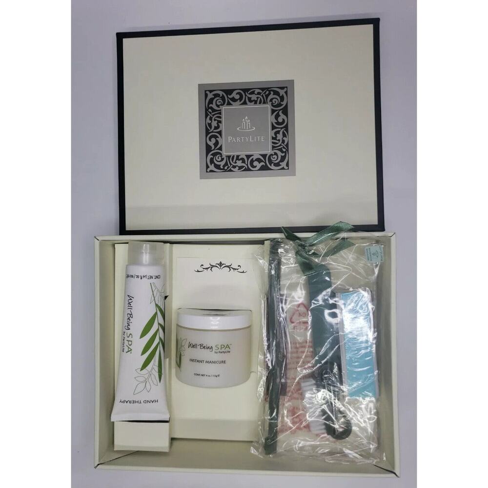 PartyLite Amazing Hands Gift Set Lotion & Manicure P18D/P95253